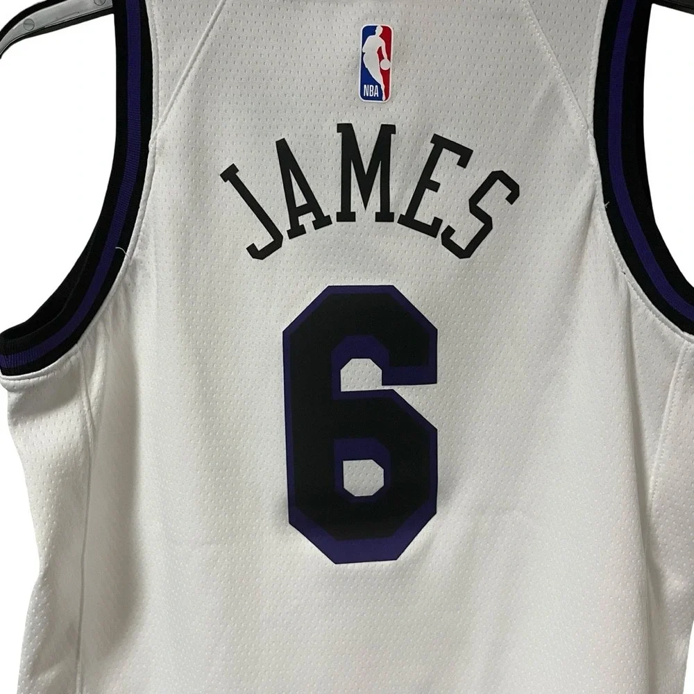 NWOT Nike Swingman LeBron James Lakers #6 City Edition Jersey White Youth Medium